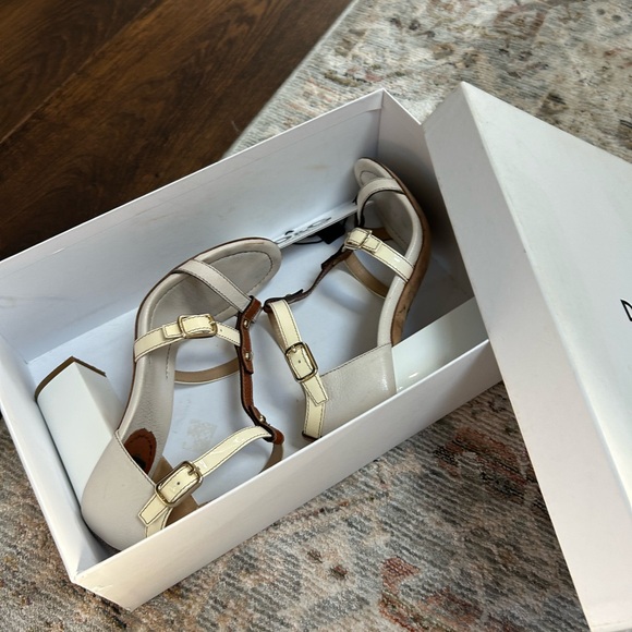 Dolce & Gabbana sandals size 37 - Picture 16 of 16